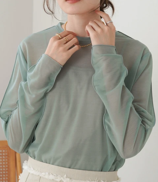 柔和系小透上衣