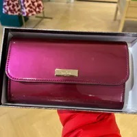 [S] KATE SPADE KJ015 KENZIE BOXED MD FLIP WRISTLET,DARK RASPB, 196021553851 (SKS1491)