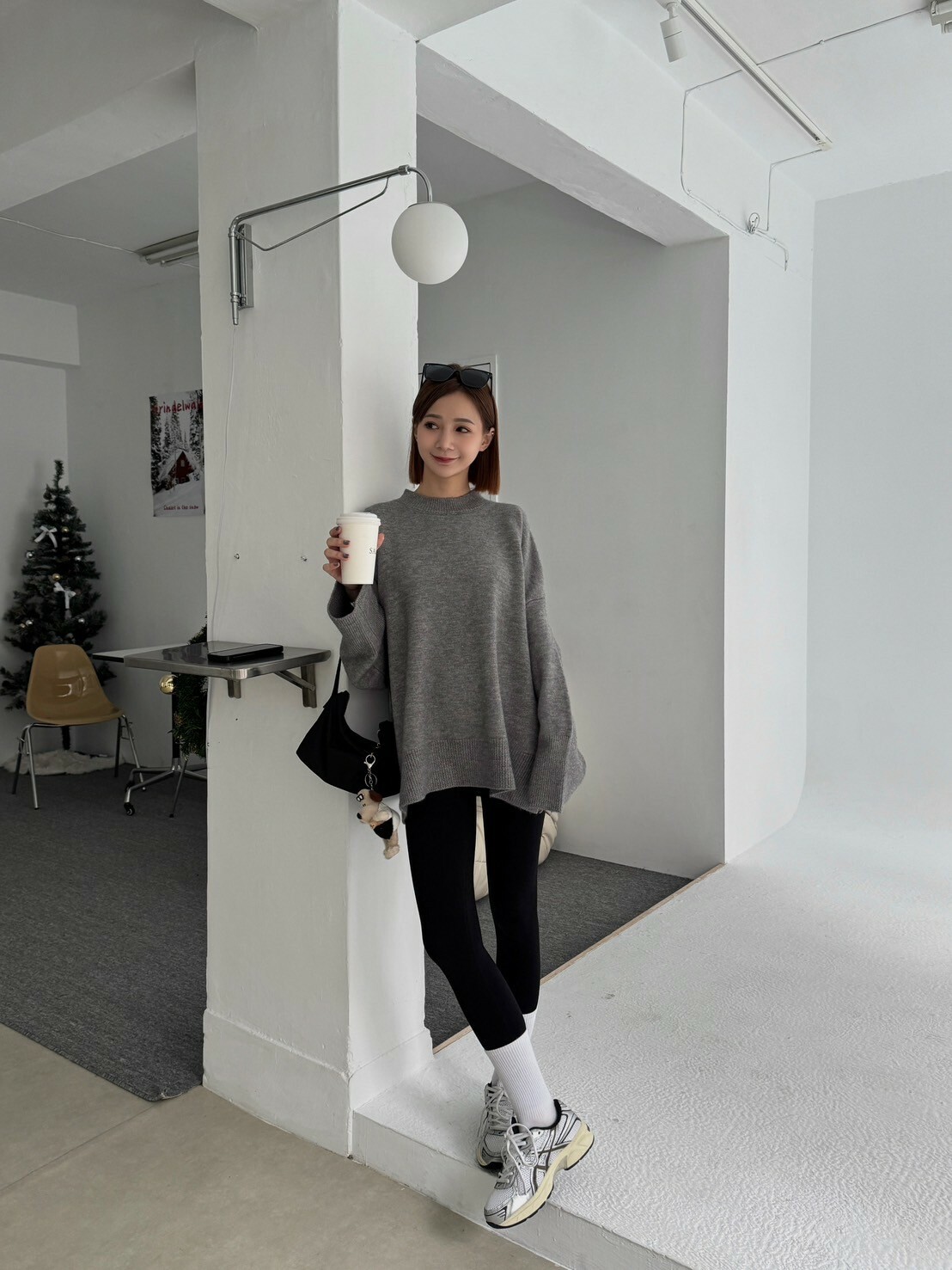 圓領寬鬆針織毛衣