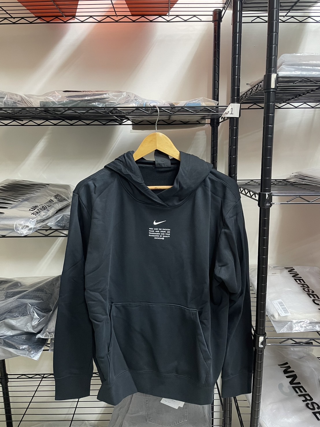 【出清】NIKE 女款帽T DJ6948-100 白  010 黑