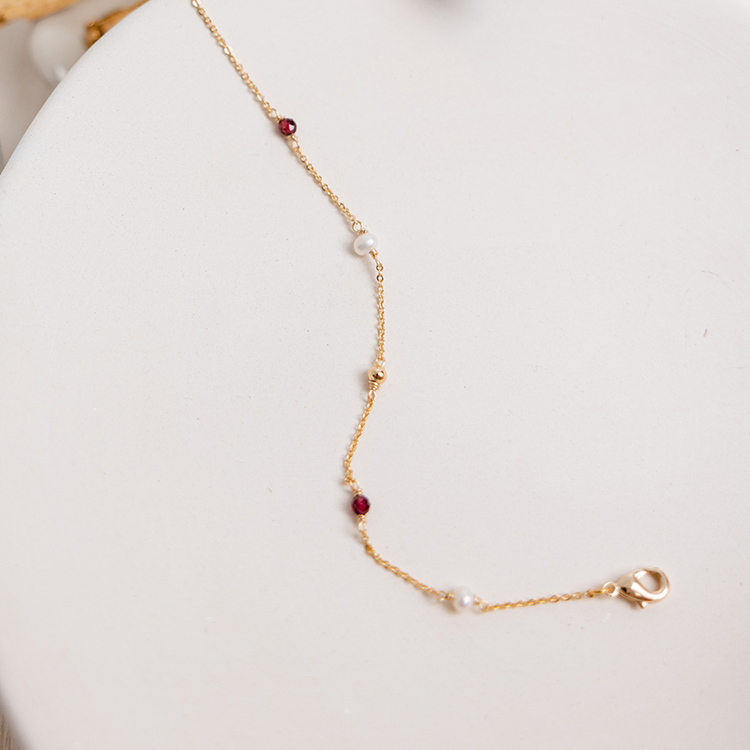 一月誕生石 • 風信子 • 重生的愛 – 珍珠石榴石 – 手鍊