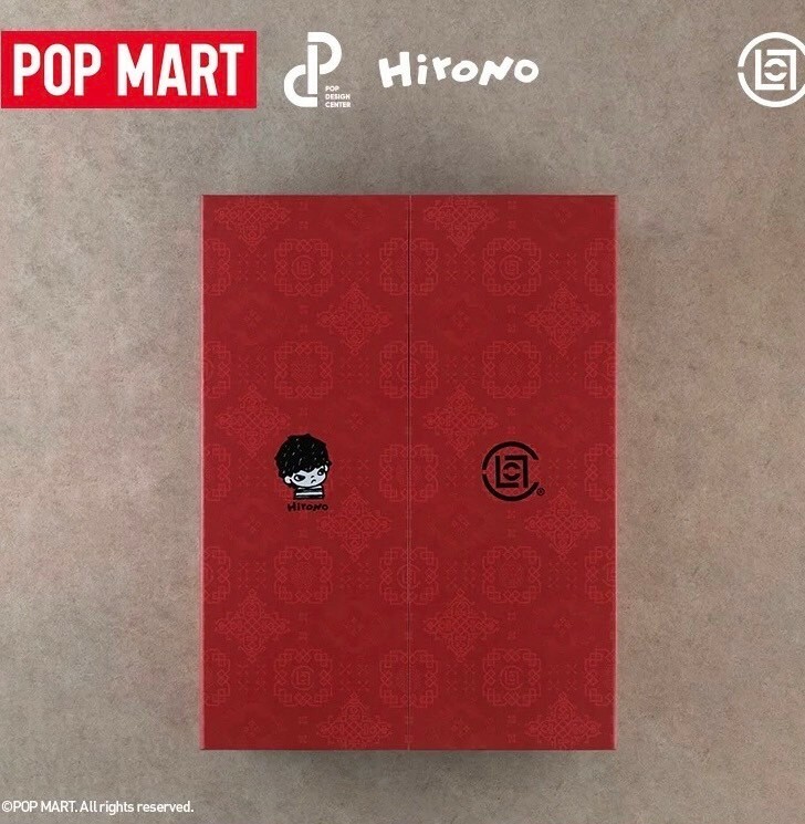 POP MART 泡泡瑪特 小野 Hirono x CLOT 系列 迷你 公仔 盲選盒 盲盒 禮盒款 項鍊 掛畫 -泡泡瑪特城市樂園
