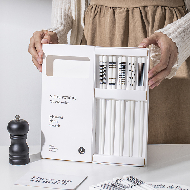 《5452》經典黑白赫本風陶瓷筷子禮盒套裝