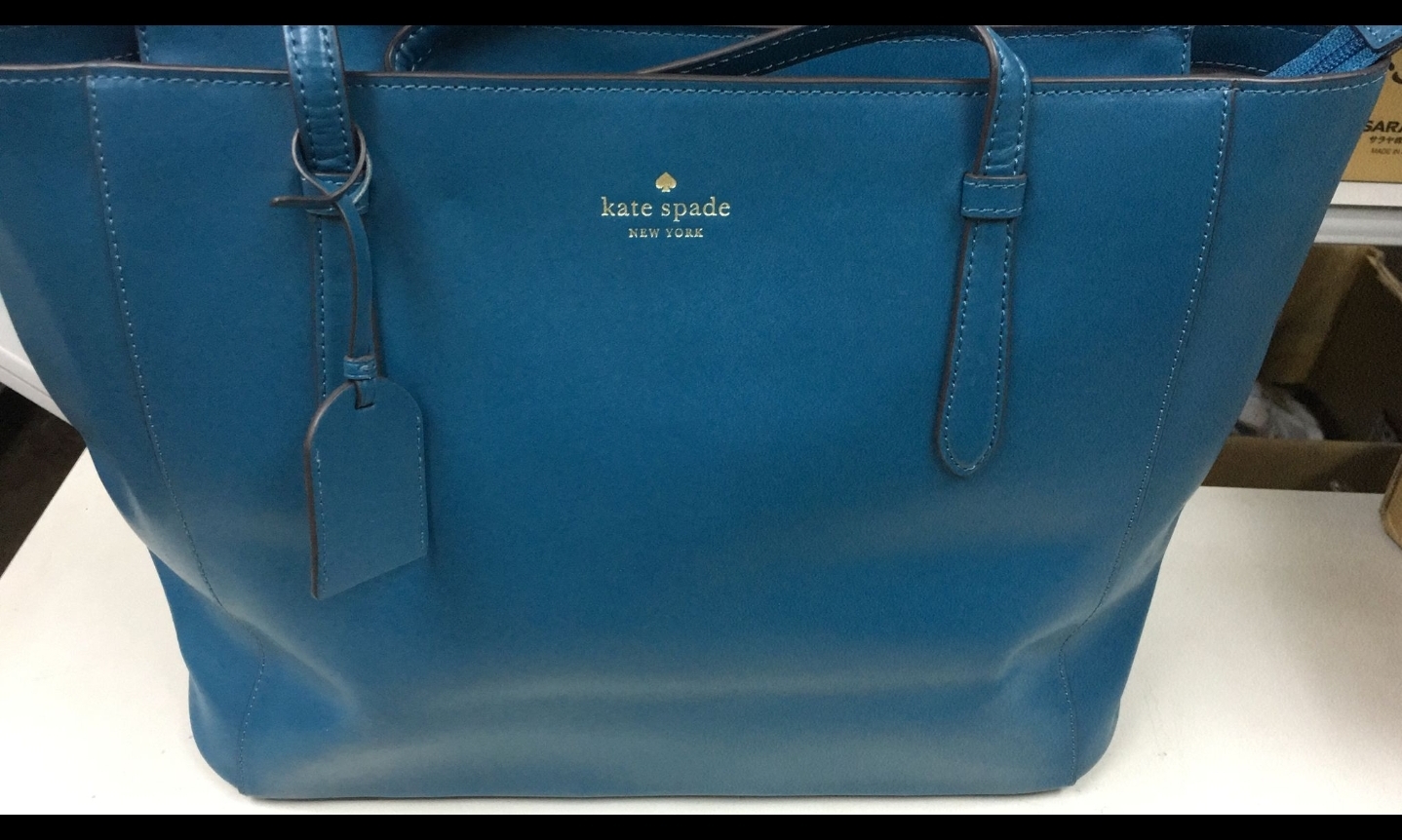ca16518**  kate spade totebag