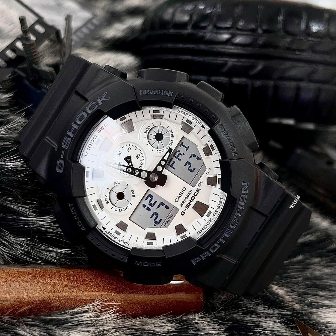 【G-SHOCK】黑白經典雙顯電子錶GA-100WD-1A 51.2mm 現代鐘錶