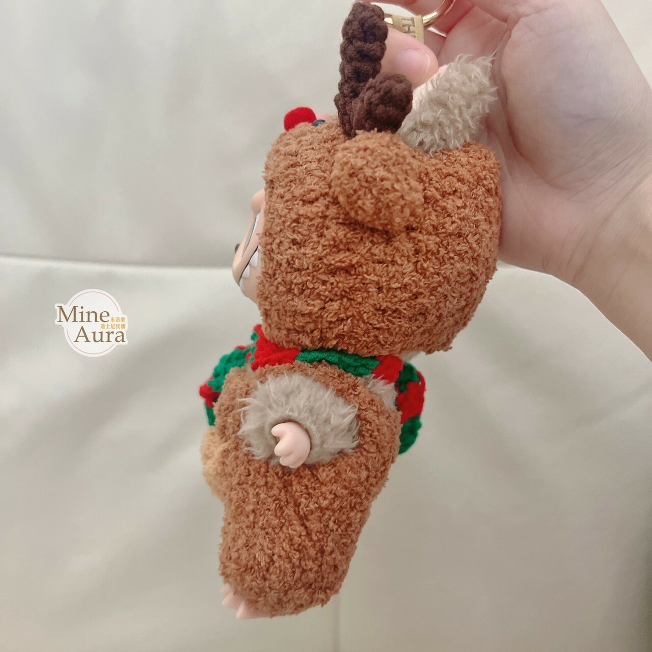 拉布布 LABUBU 心動馬卡龍 吊飾專用服裝 紅綠圍巾麋鹿套裝 (無附吊飾)