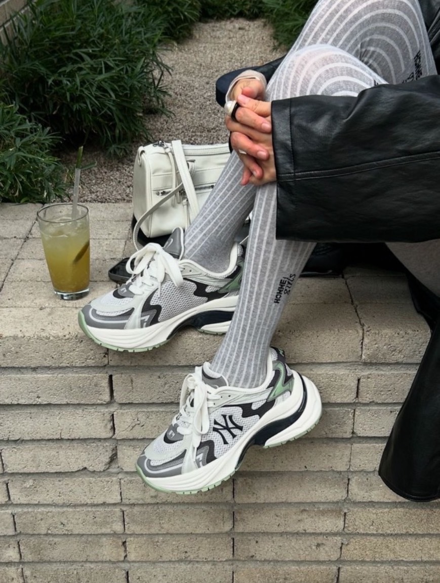 <虞書欣同款> MLB New York Yankees Curve Runner 老爹鞋 灰綠 3ARNSPL4N-50GRS