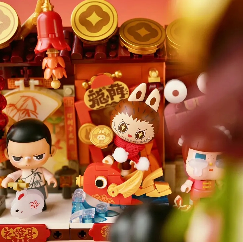 <蛇年限定🐍> POP MART 泡泡瑪特 金蛇賀歲 新年好牌 系列 LABUBU SKULLPANDA MOLLY 小野 DIMOO 哭娃 積木手辦 公仔 盲盒 全角色 麻將 過年 共12款+2款隱藏版+1特別版