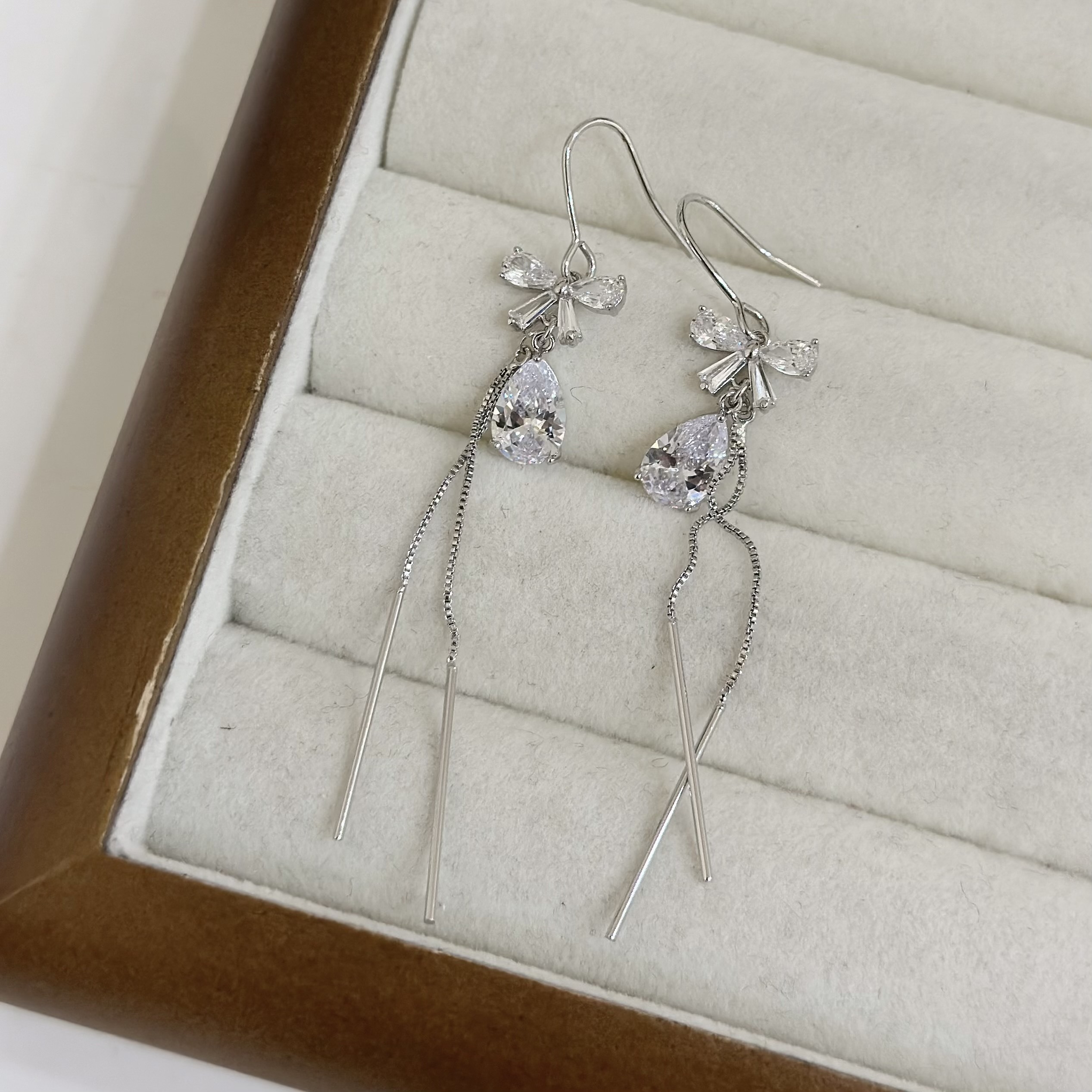 114鋯石蝴蝶結水滴鑽垂吊