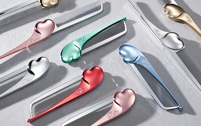 ReFa HEART COMB Aira