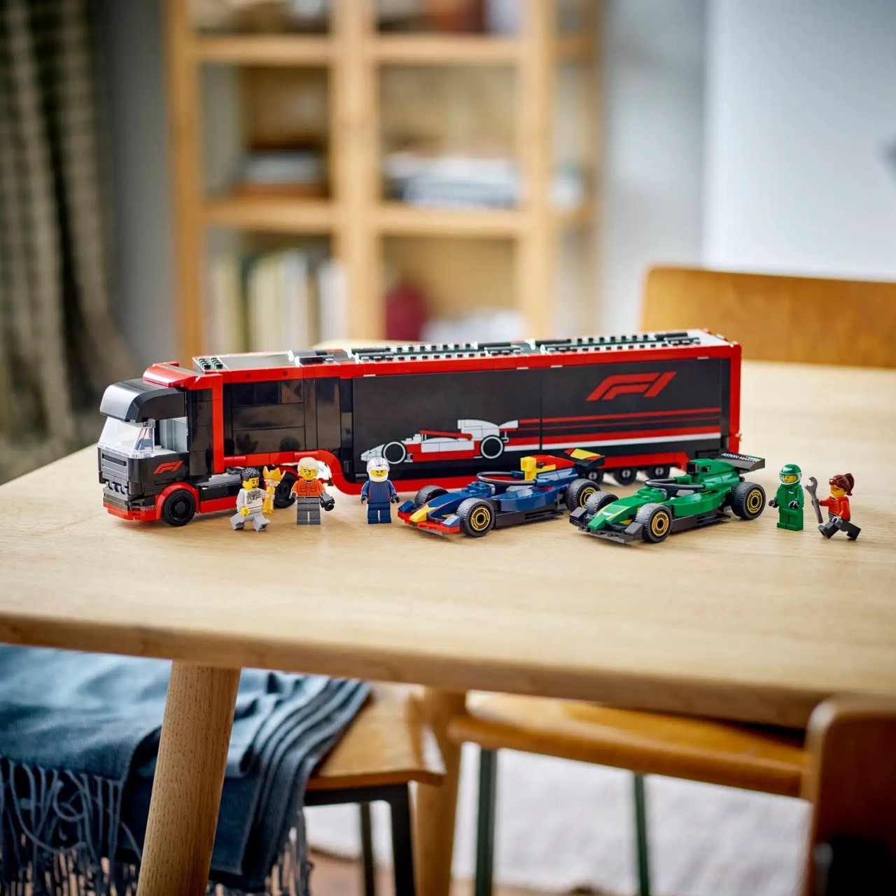LEGO 60445 F1 卡車和RB20 & AMR24 F1 汽車LEGO® City系列