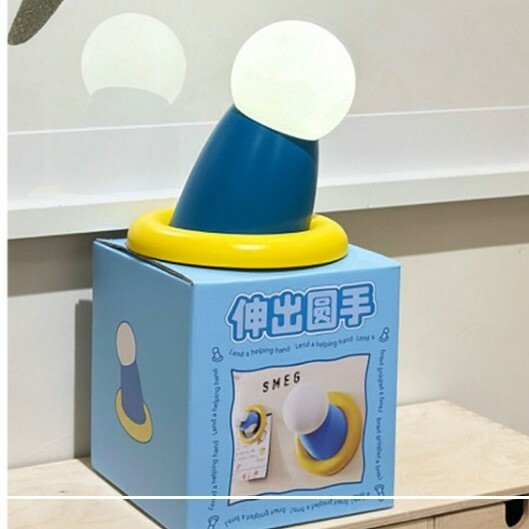 《5454》哆啦A夢伸出圓手磁吸小夜燈