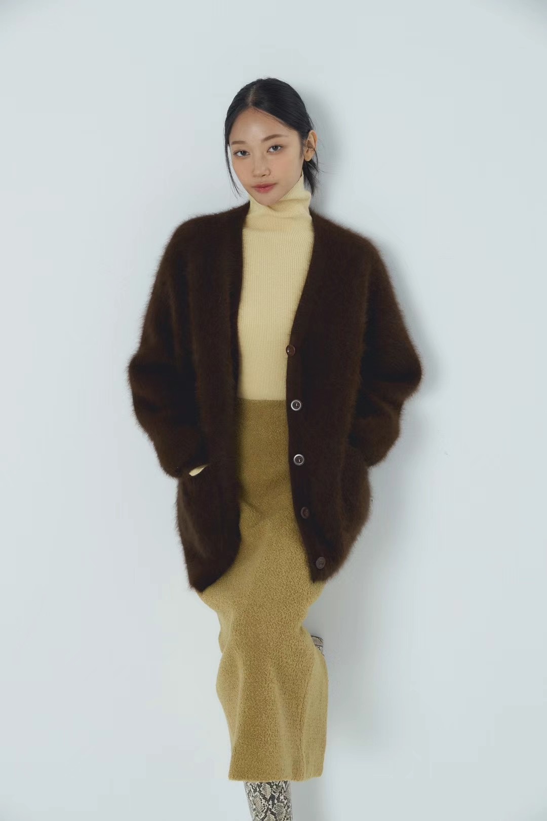 NEROLI 36韓國新款純色V領系扣口袋毛衣水貂雙層寬松針織外套