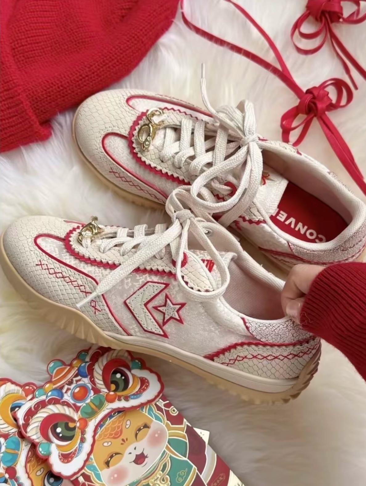 Converse Run Star Trainer 蛇年限定 米白色 紅色 蛇鱗 中國結 焦糖底 復古 德訓鞋 A13344C/預購