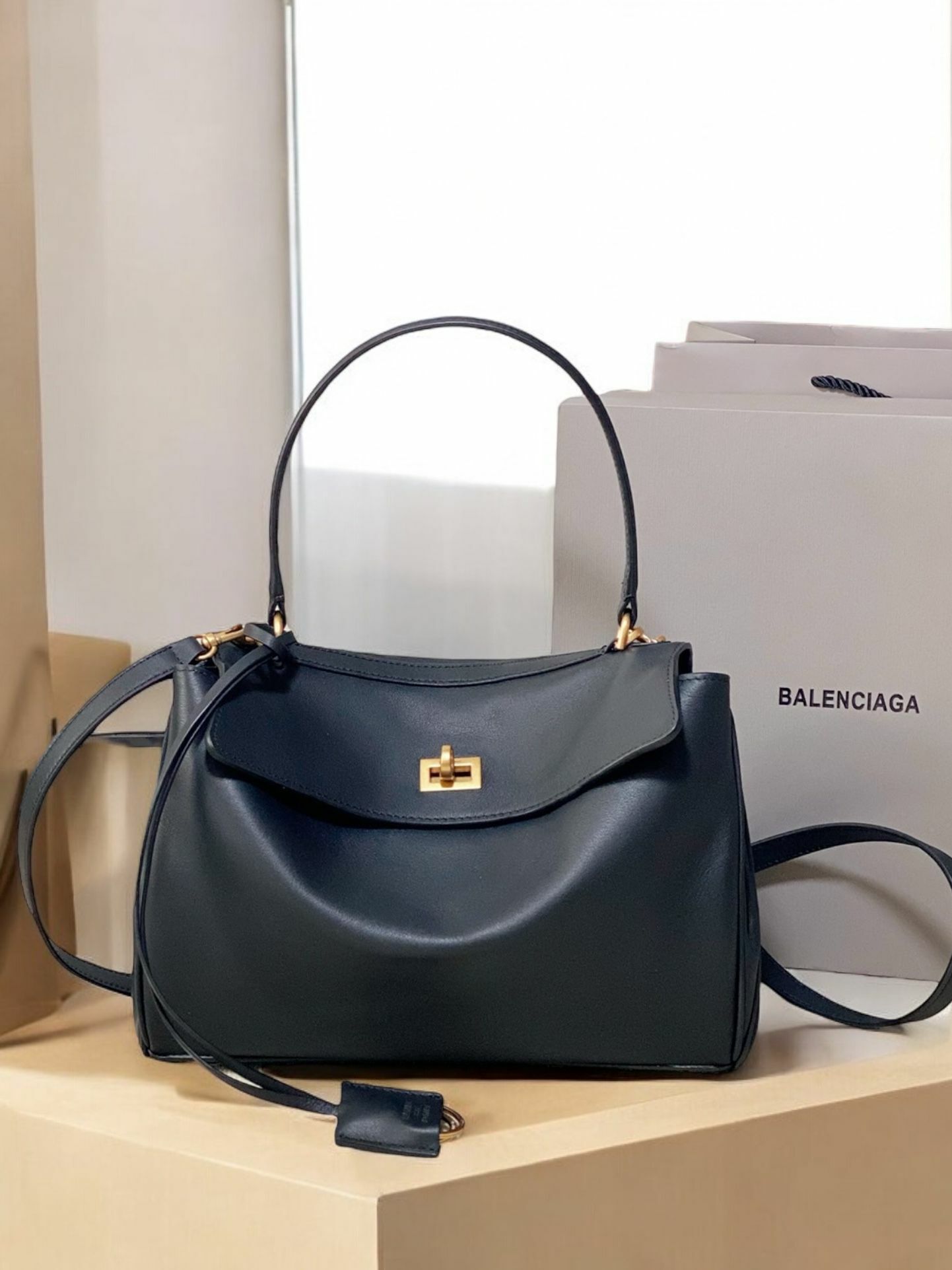 BALENCIAGA  Rodeo黑金手提包 (細包)