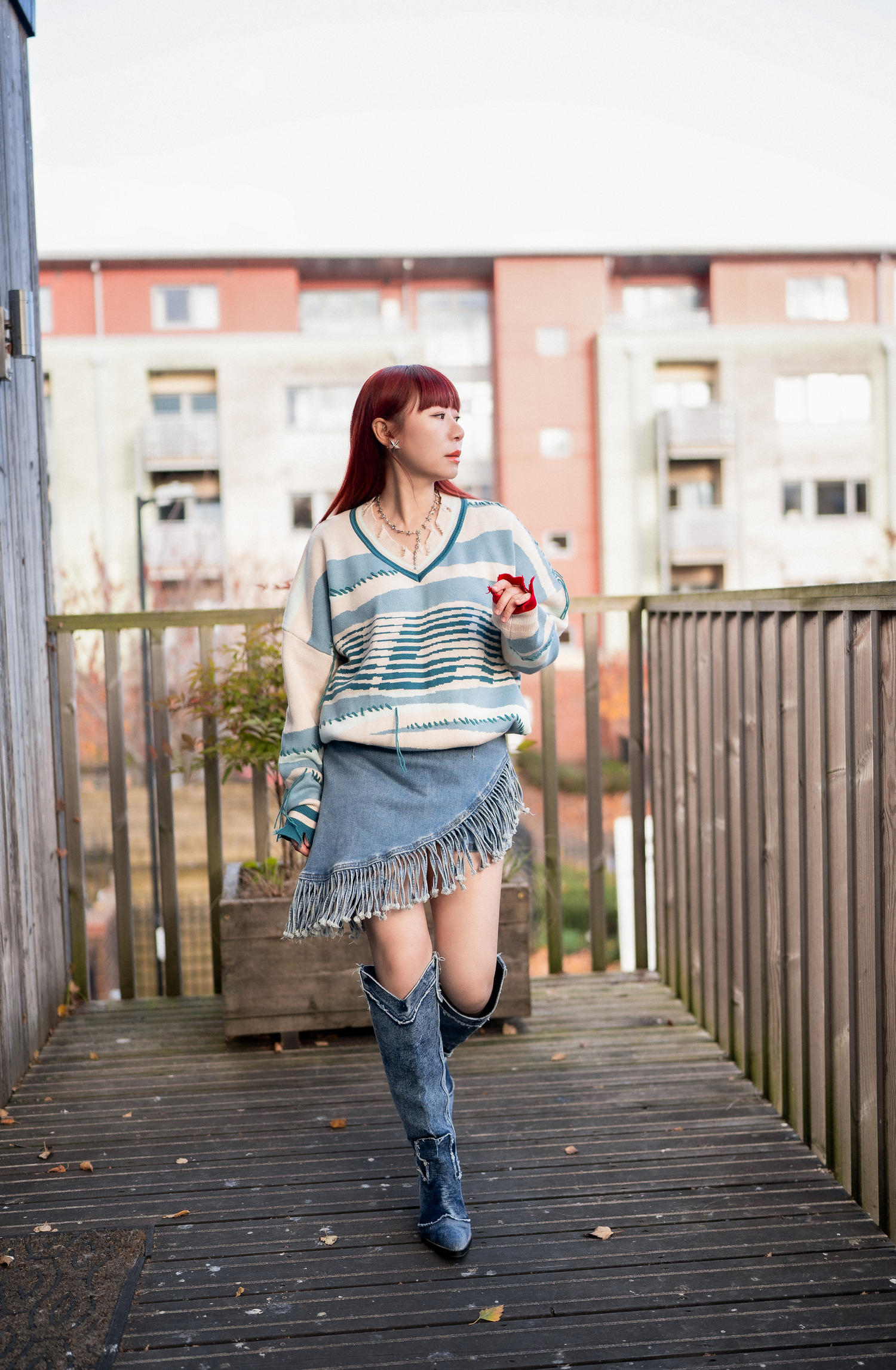 【Just Arctic】Unisex V領拼色隨性毛邊手工縫線針織衫 - 深海藍/極冰淺藍/冰原白色 (戲票已送完｜海外私人線上放映仍有!!)