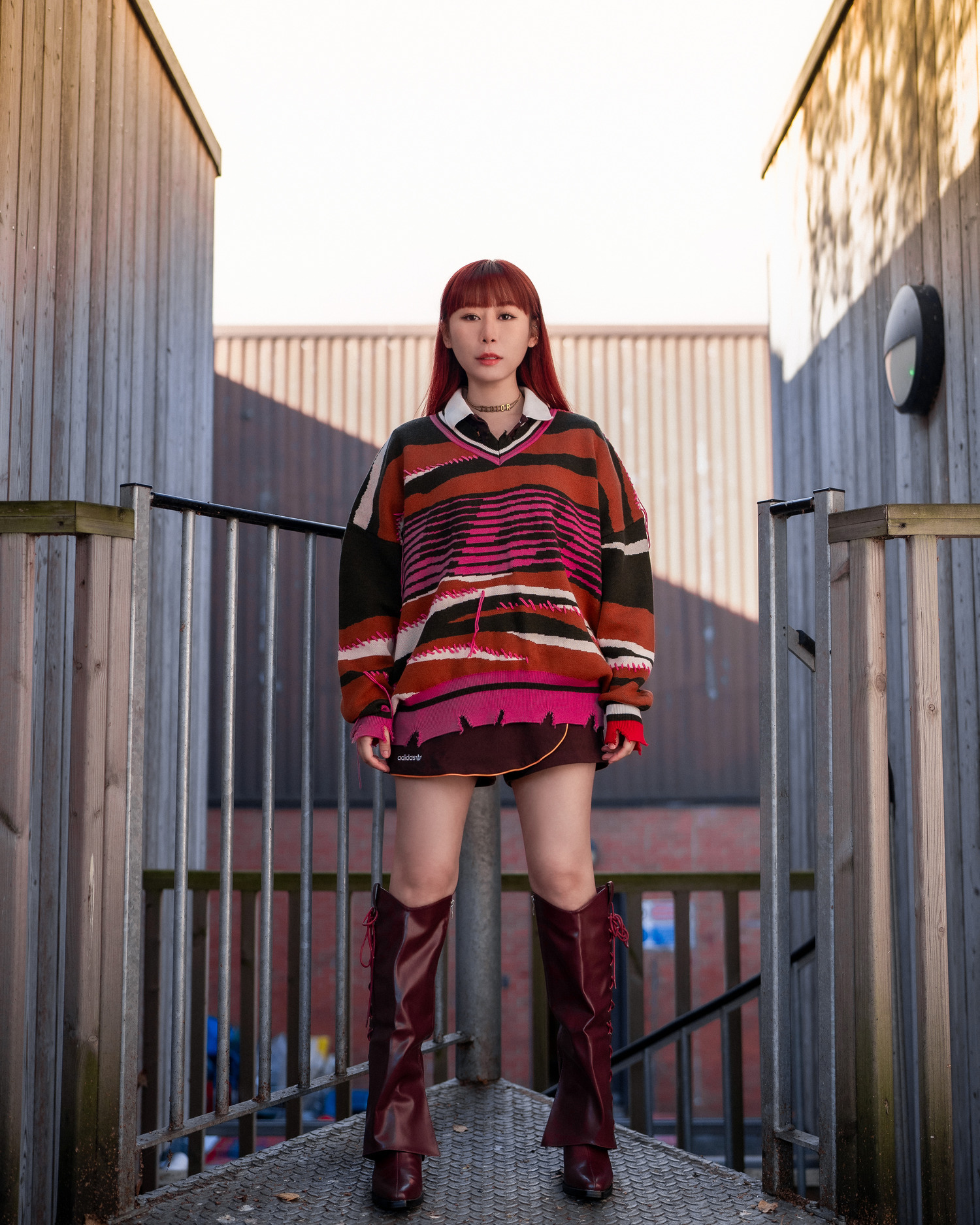 【Just Arctic】Unisex V領拼色隨性毛邊手工縫線針織衫 - 桃紅/苔綠/晨曦橙/熊白色 (戲票已送完｜海外私人線上放映仍有!!)