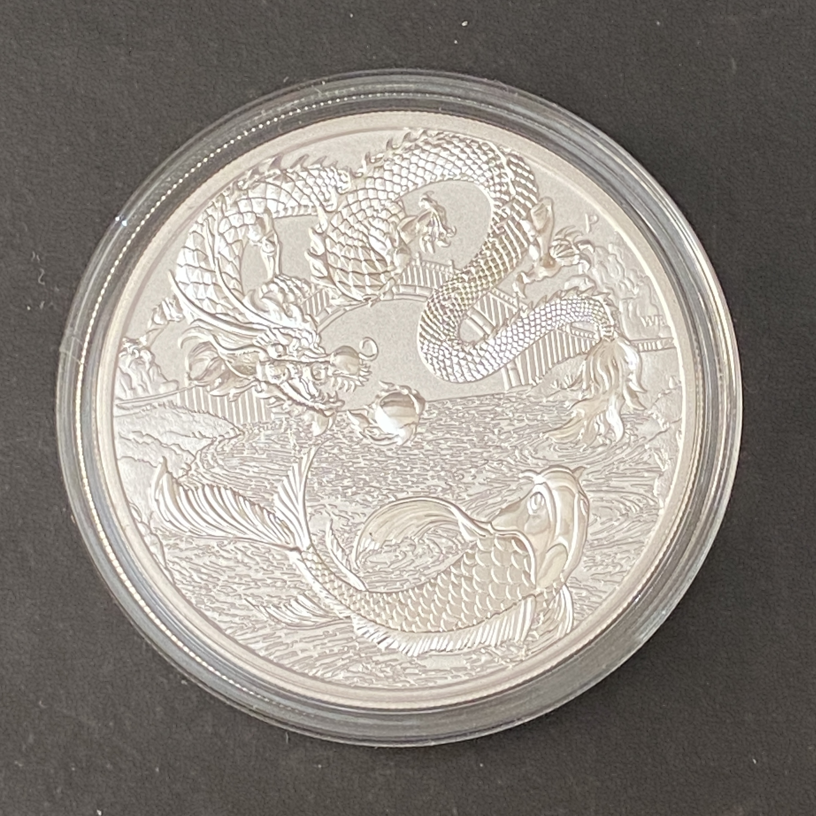 2023年 新品 赤金彩カラー 『 赤龍 ＆ 金鯉 』 銀貨 1 オンス 純銀