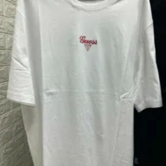 [S] GUESS CURSIVE TRIANGLE SHORT SLEEVE T-SHIRT,WHITE, MO2K9437-WHT [FINAL SALE] (SGU604)