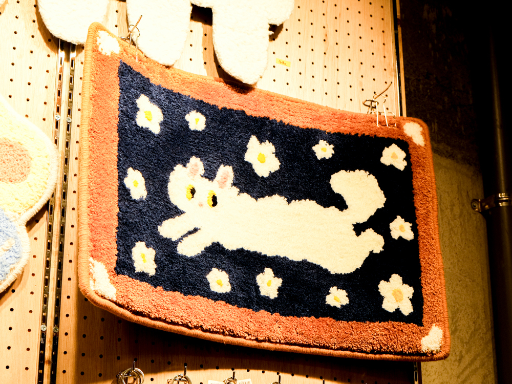 一氏夫婦 Escouple｜地墊｜白貓