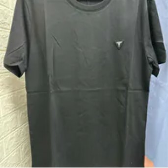 [S] GUESS UNISEX MINI TRIANGLE SHORT SLEEVE T-SHIRT,BLACK, MO2K9482-BLK [FINAL SALE] (SGU629)