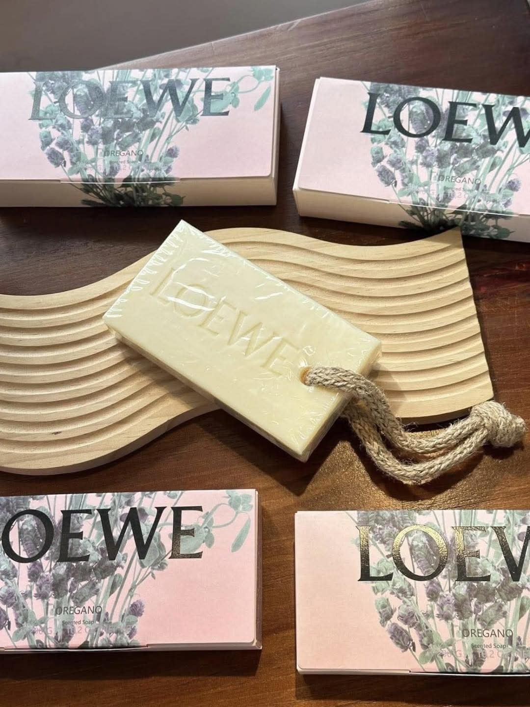 LOEWE羅意威香氛精油香皂290g
