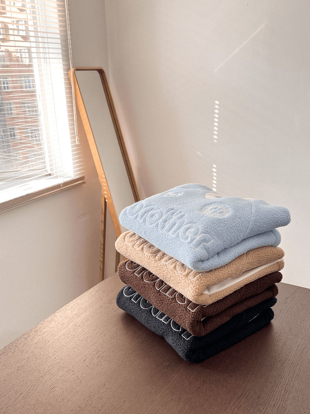 【網站預訂優惠】IU 同款 ★ Brother Polar Fleece Jersey