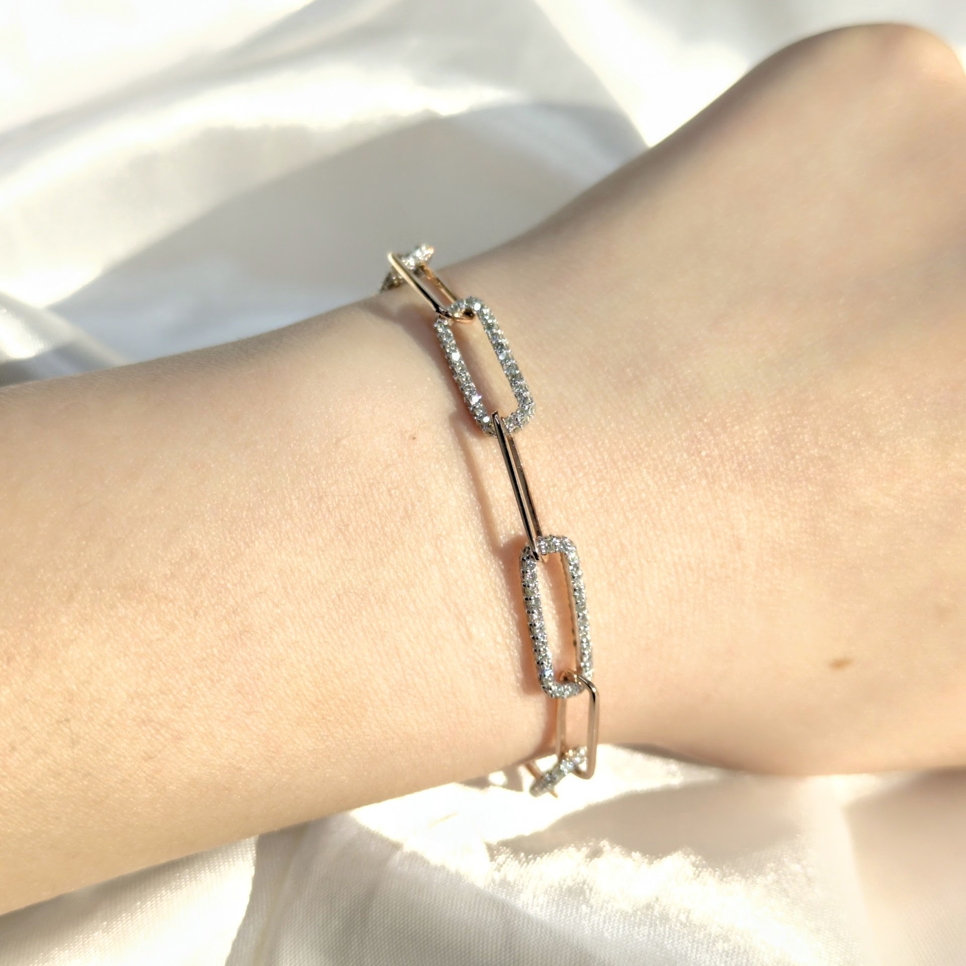 全新18K金2卡47份鑽石手鍊