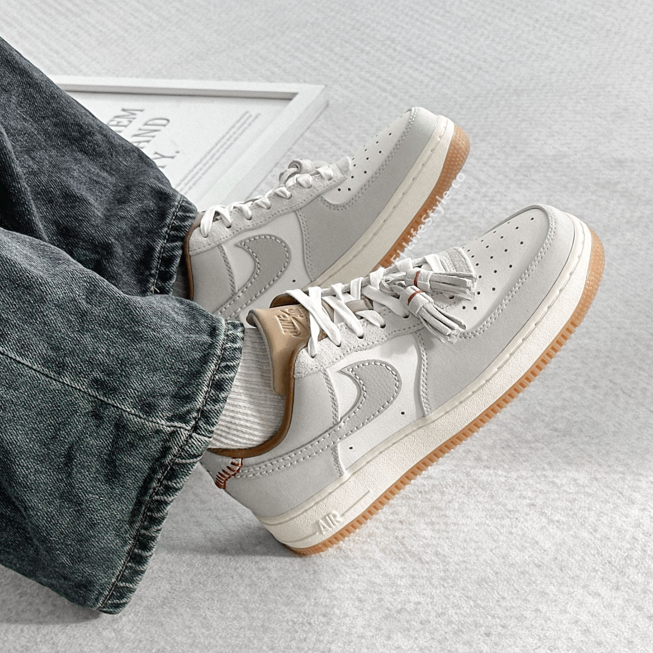 NIKE AIR FORCE 1 '07 AF1 莫蘭迪灰 奶油白 灰色 焦糖底 流蘇 縫線 男鞋 HF5697-001 / 調貨
