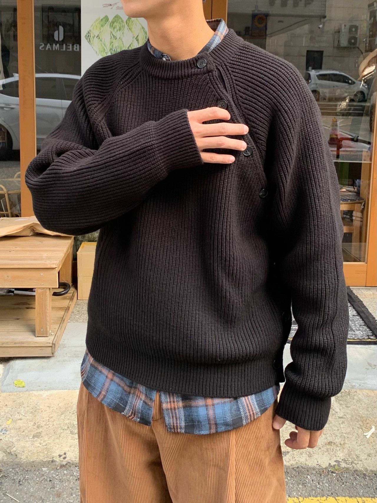 圓領暗直紋扣鈕針織衫 kds-017T