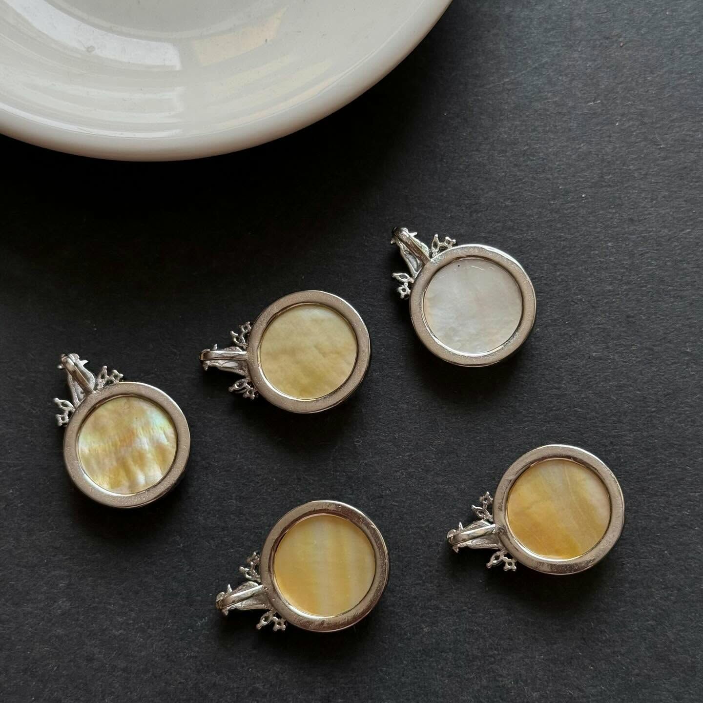 [原石] 白母貝 項鍊吊墜