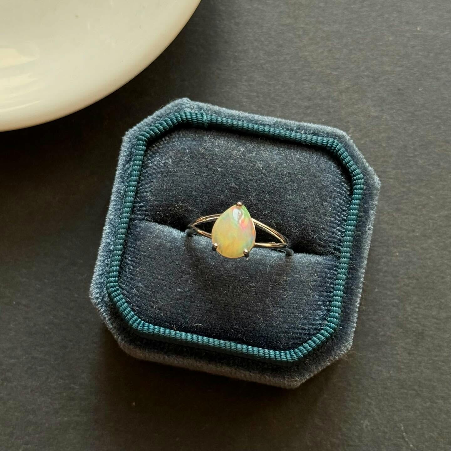 [原石] 衣索比亞蛋白石 戒指