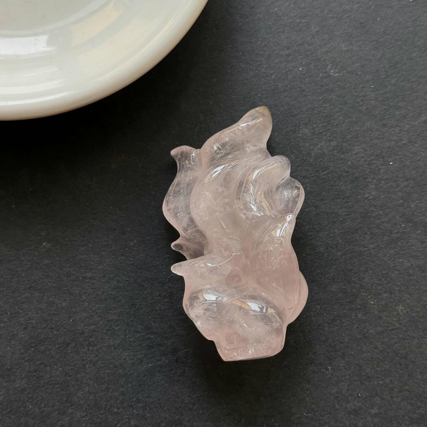 [原石] 粉晶 九尾狐 水晶雕刻件 水晶擺件