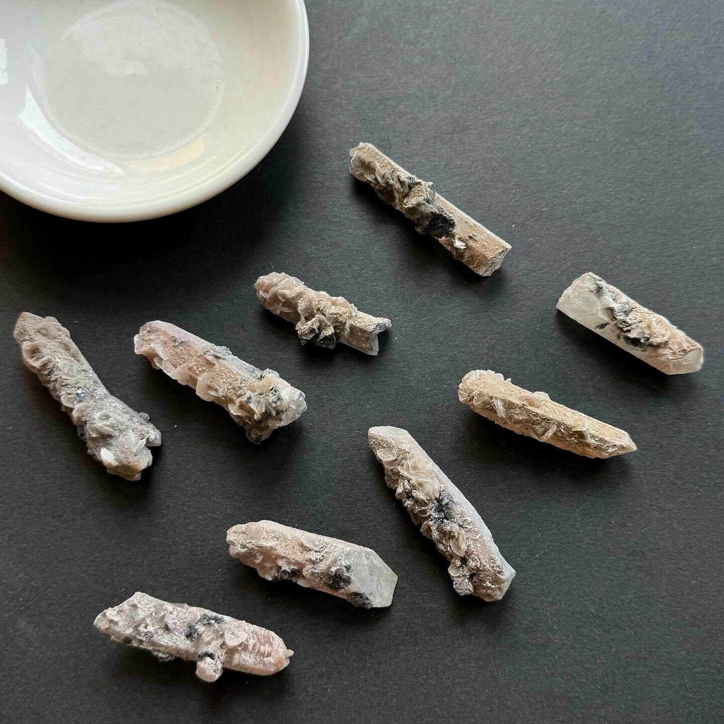 [原石] 內蒙古花瓣方解石 原礦