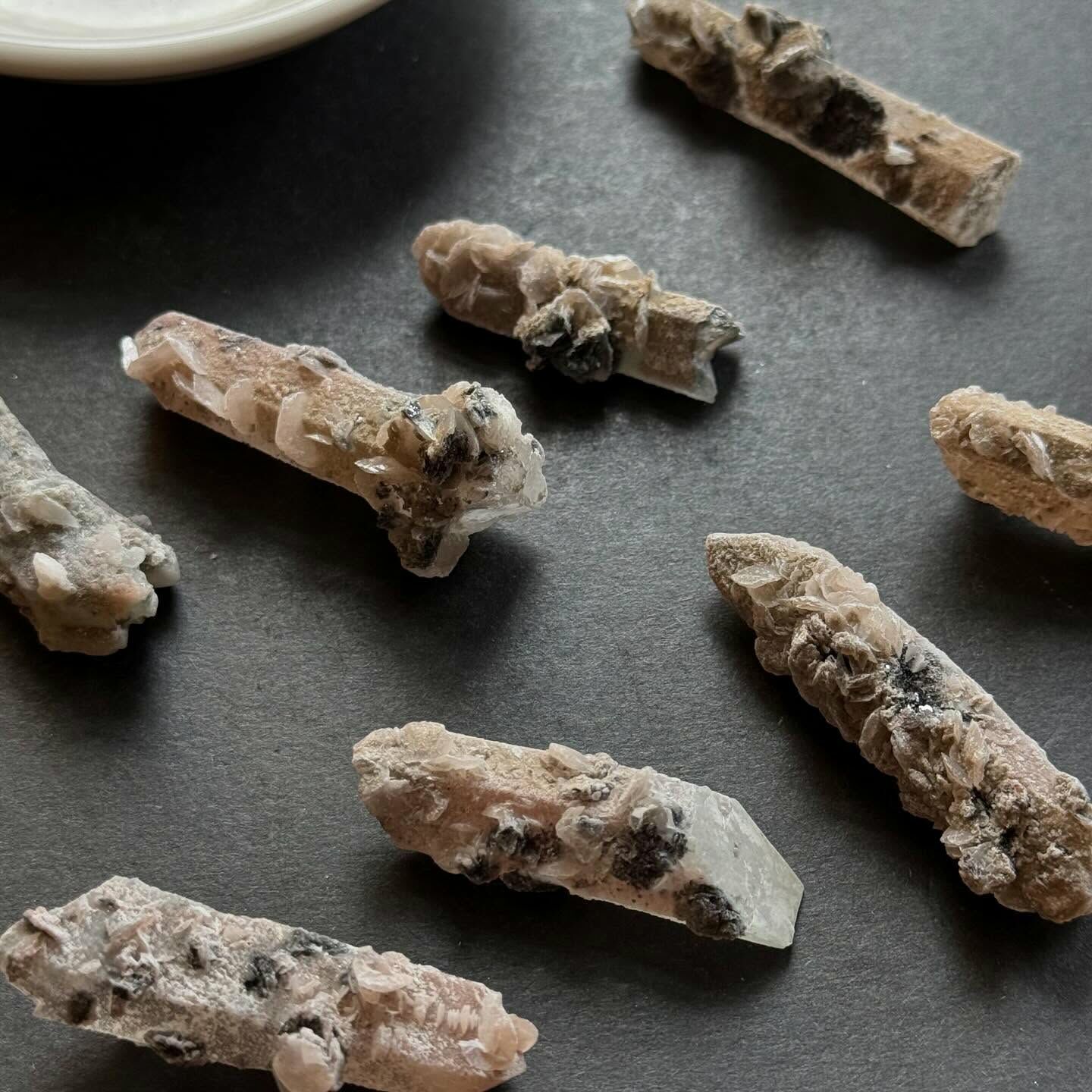 [原石] 內蒙古花瓣方解石 原礦