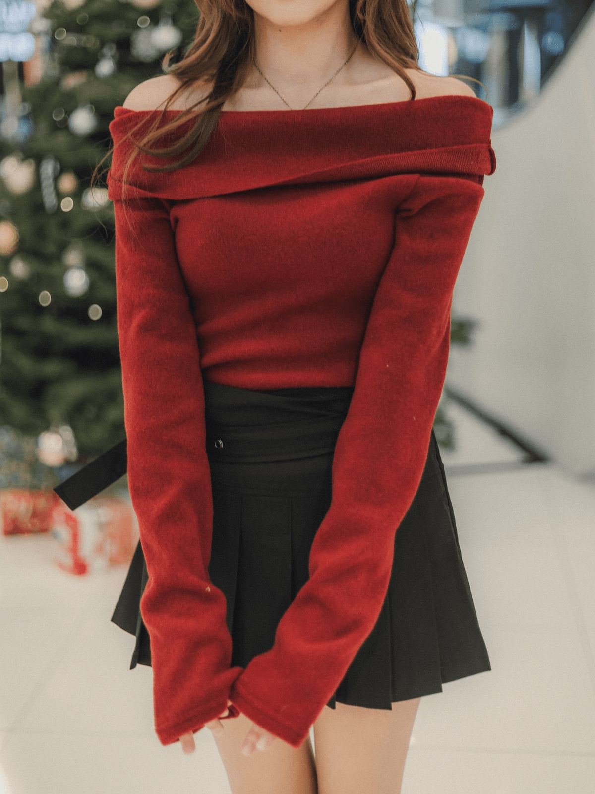 Gentle & Soft Off-Shoulder Top