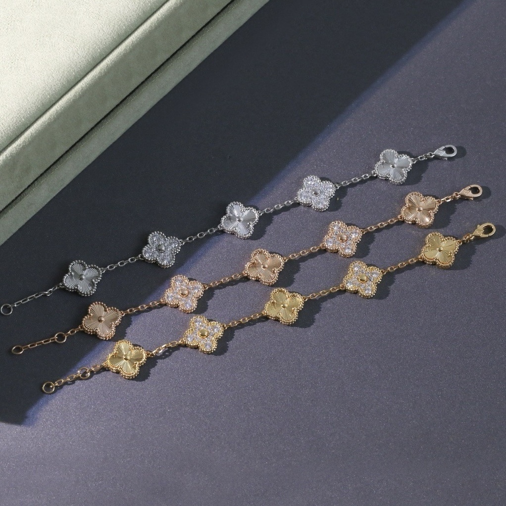 18k”最高奢滿鑽+激光鐳射中號五花四葉草”高奢定製手鍊