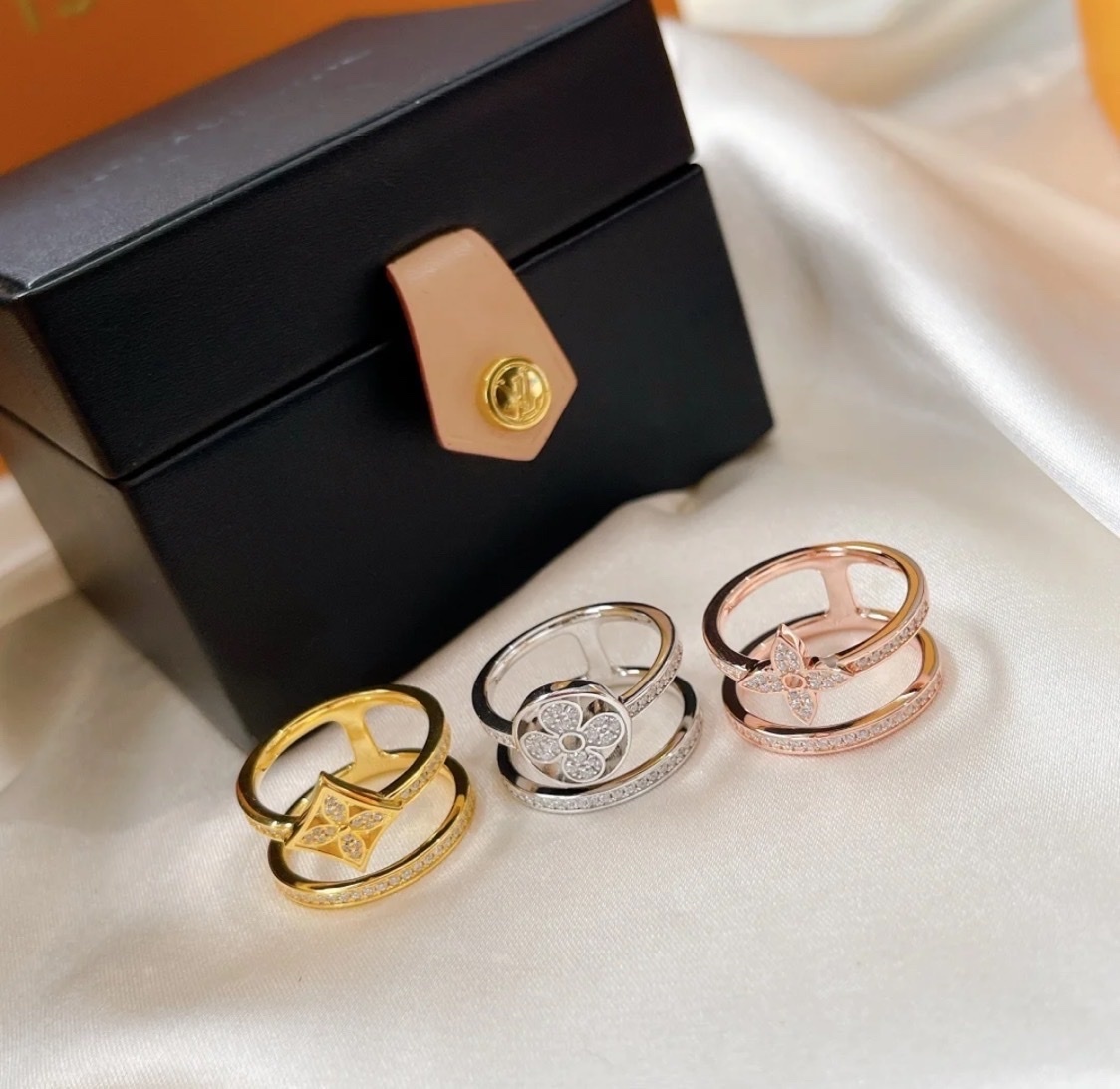 18k經典三款雙層老花”高奢定製鏤空鑽戒