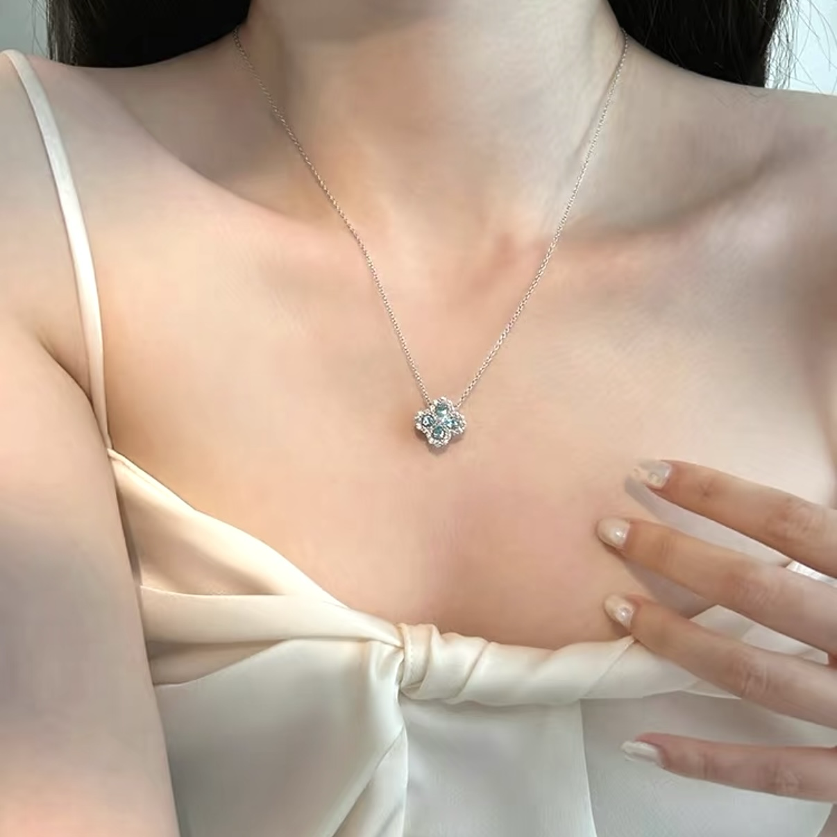 18k HW”loop高級晶透珠寶四葉草神款重磅定製項鍊