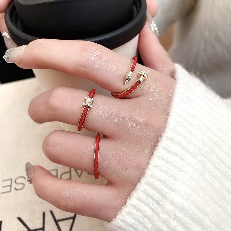 lucky過節限定幸運紅繩”釘子字母編織開口戒系列