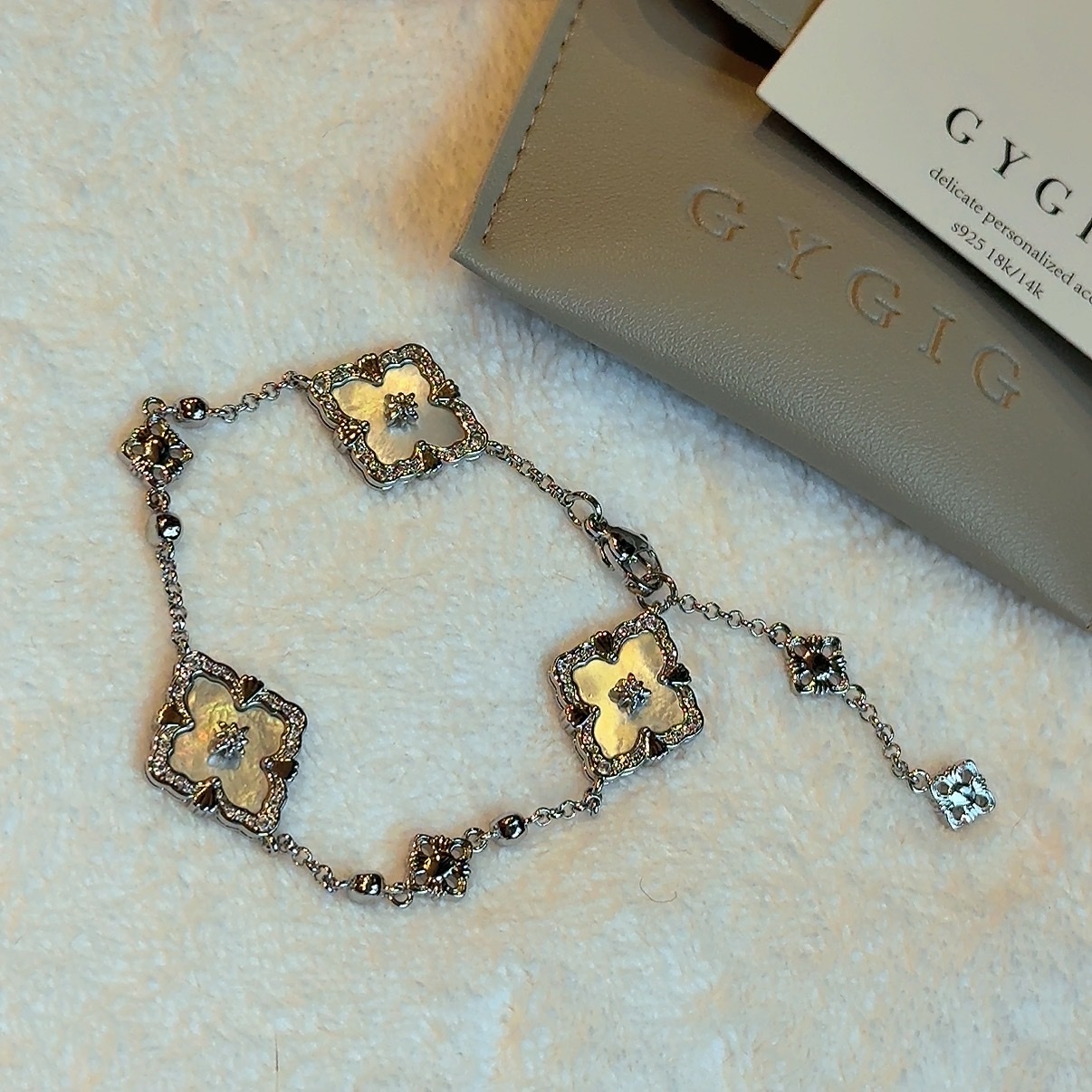 18k高奢銀鏡鑽”宮廷白貝母四葉草重磅手鍊