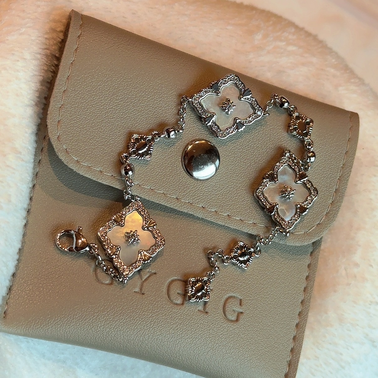 18k高奢銀鏡鑽”宮廷白貝母四葉草重磅手鍊