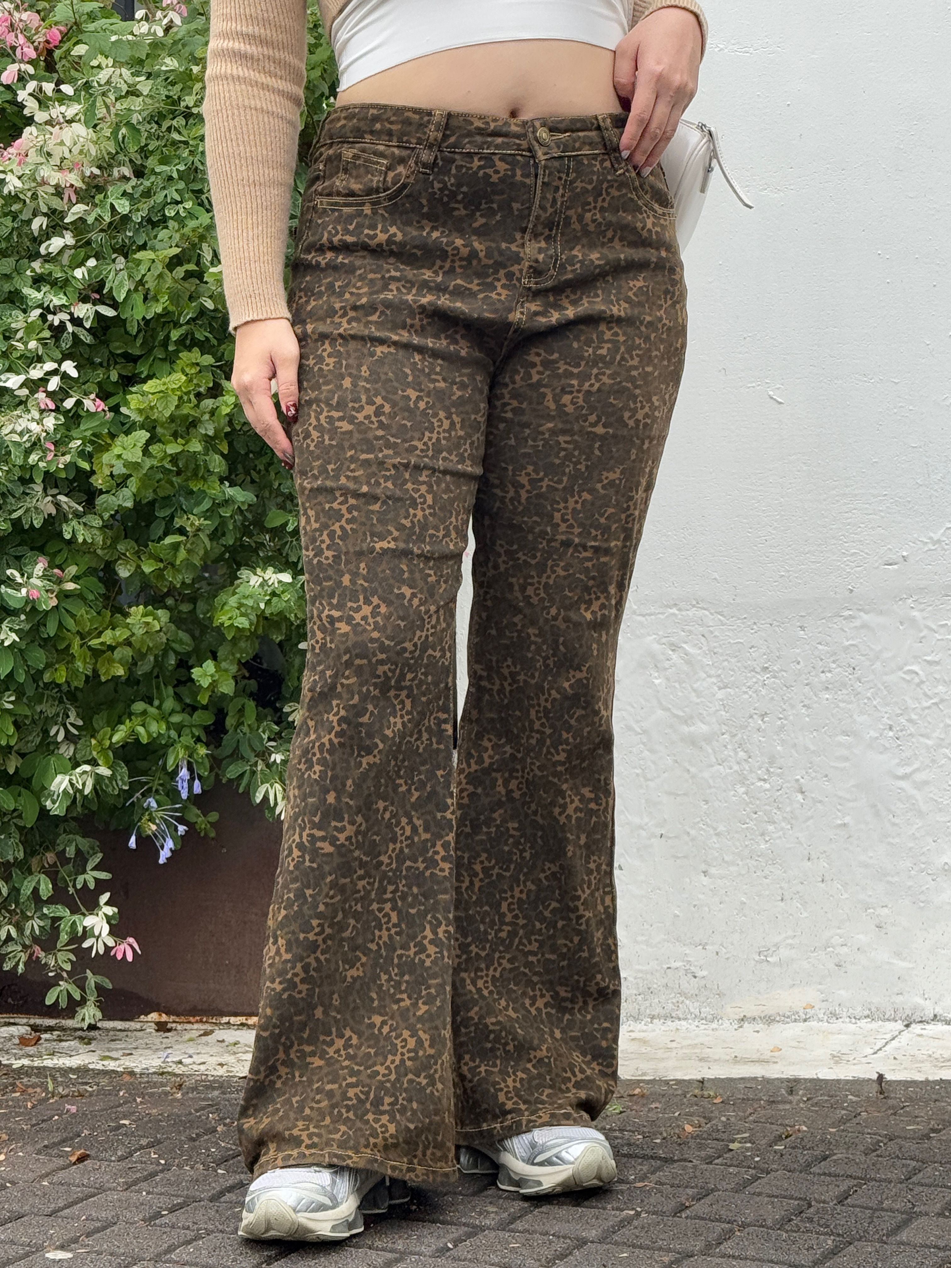 現貨 B5豹紋喇叭彈力牛仔褲