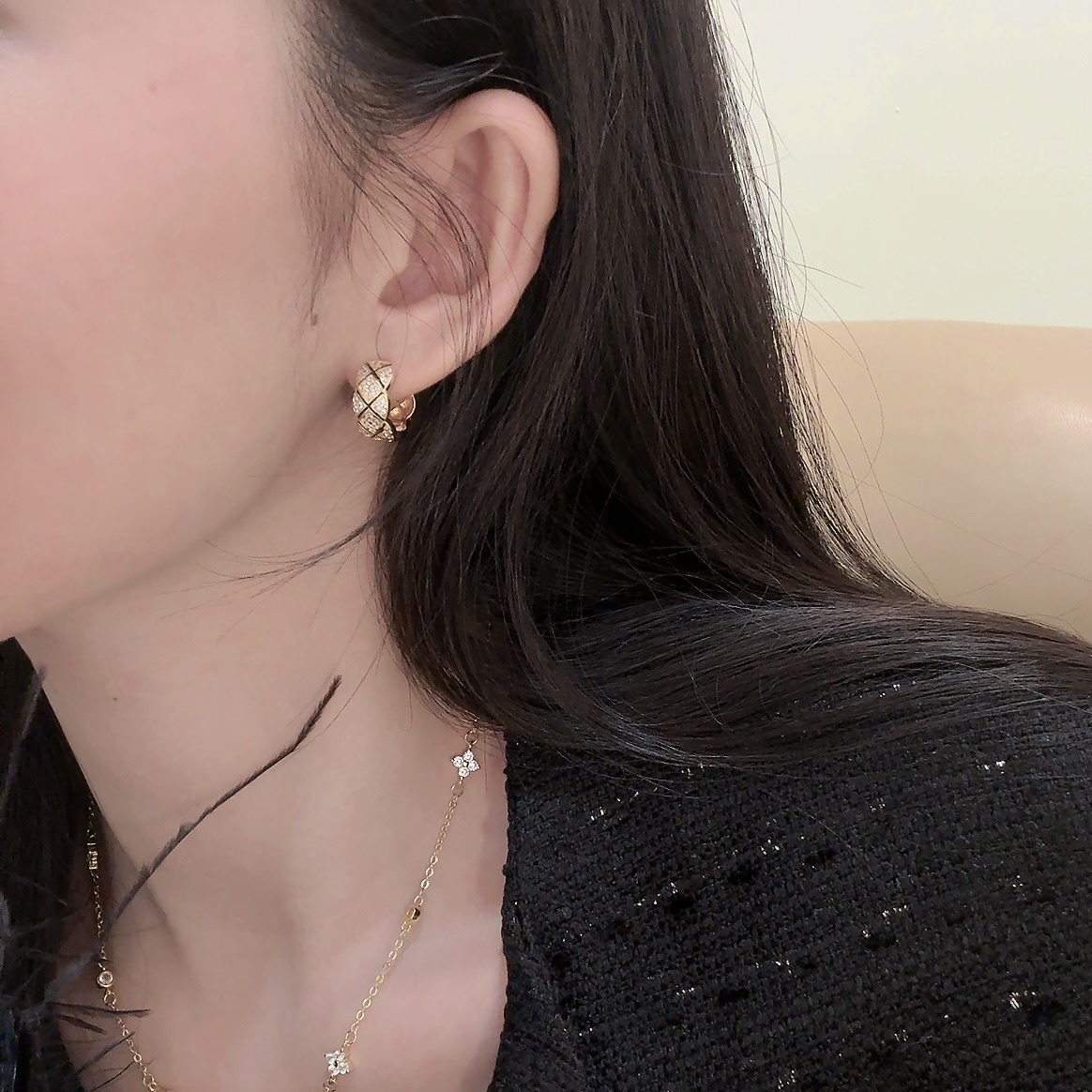 Gy”14k黑金鑽菱格紋耳釦釘圈/現貨2