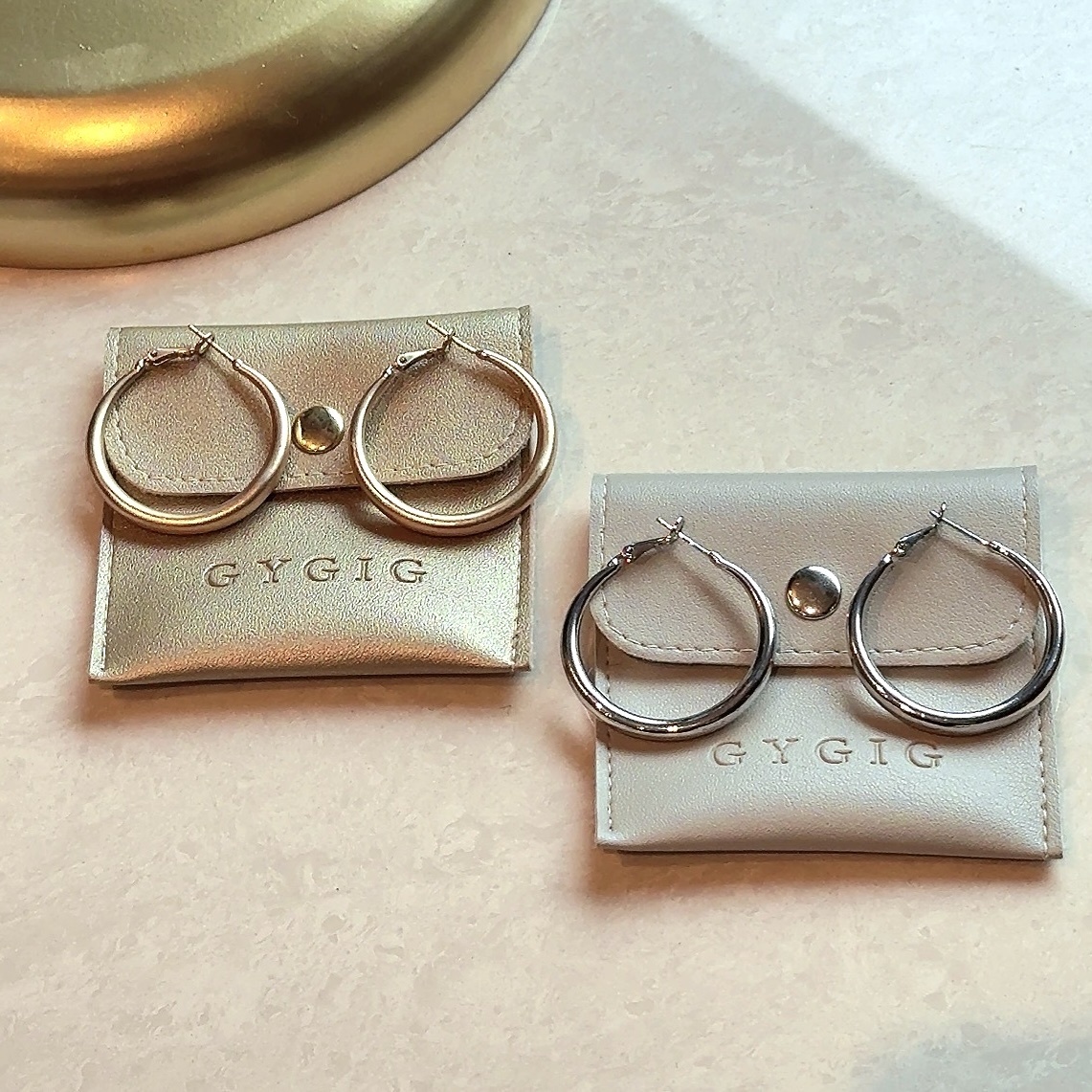 Gy 14k霧沙金亮銀”半橢圓重磅寬耳扣圈