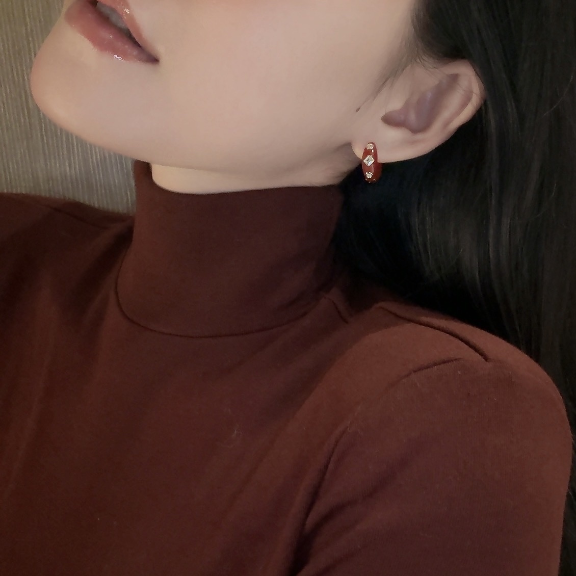 限定安可紅”菱鑽滴釉精緻耳釦釘圈