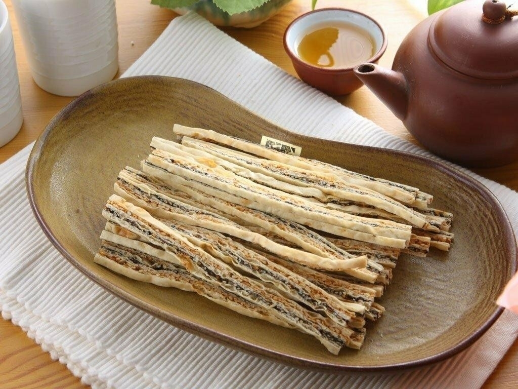 瘋熊嚴選愛海味系列-黑白芝麻雙層夾心絲-150g