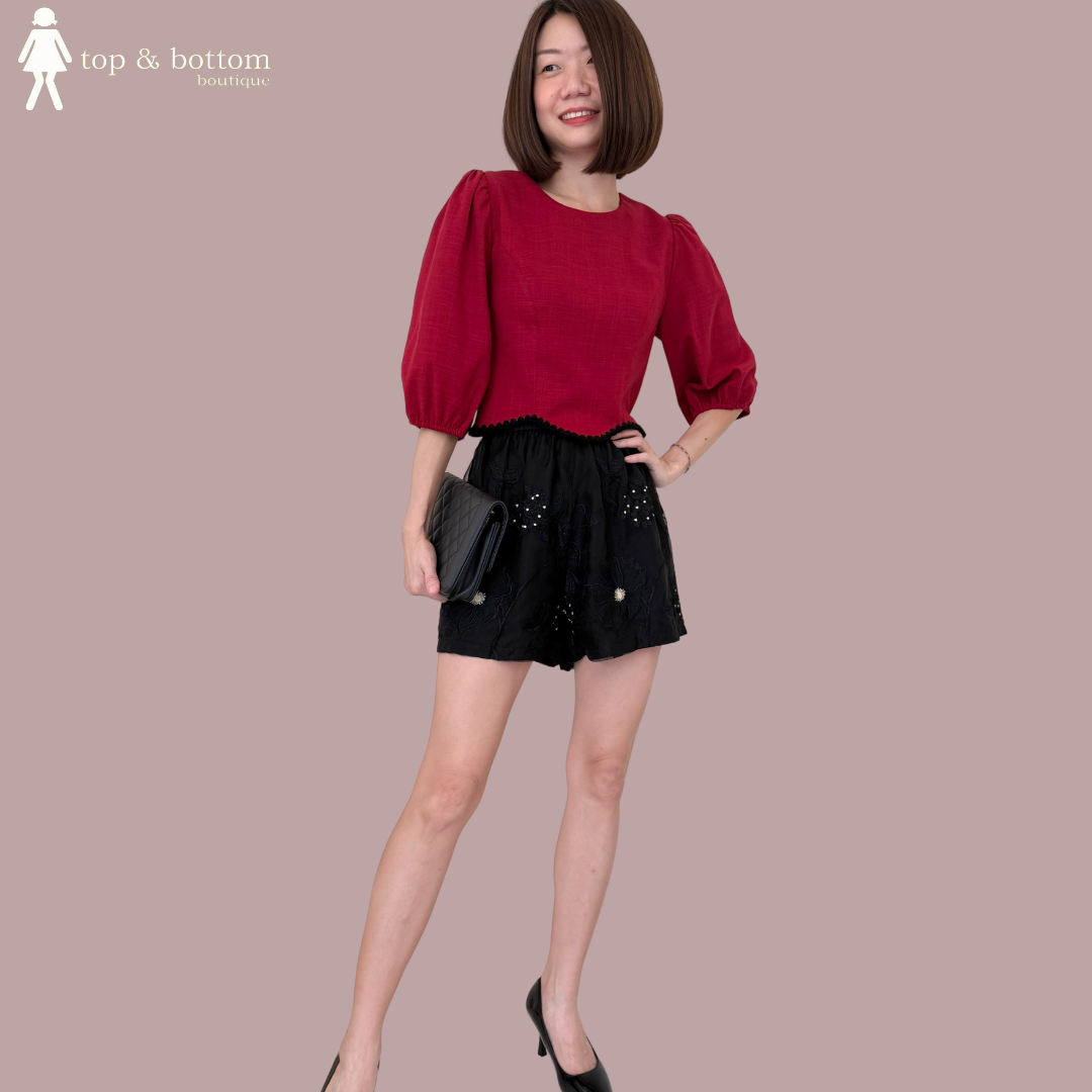 BLACK TRIMMED BLOUSE & SHORTS SET SUIT