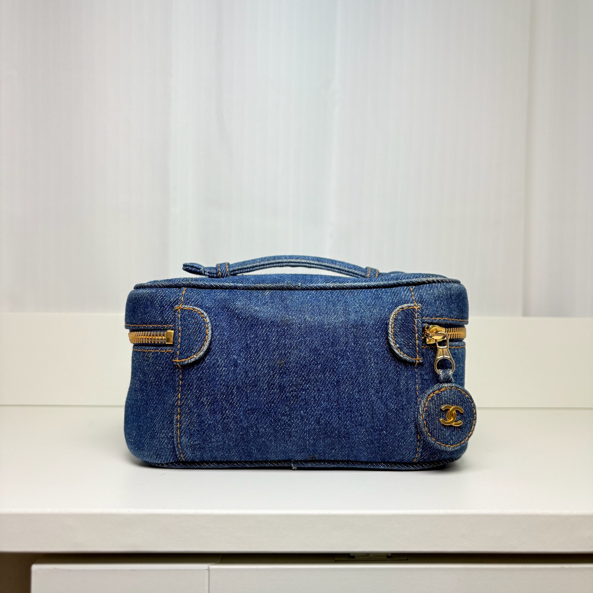 Chanel Vintage Vanity Case - Denim / Ghw