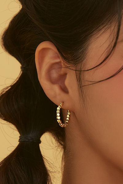 麻花圓圈。針式耳環